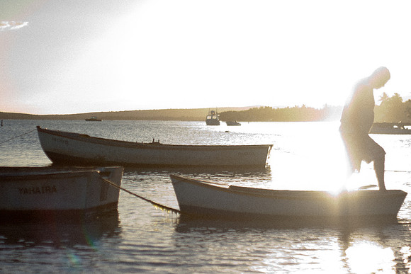 Pescador en la Playa de Guayanilla